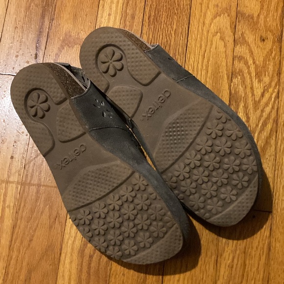 Aetrex shoes grey suede - Picture 9 of 10